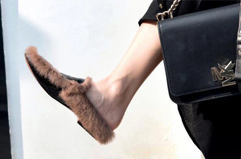 Stylesowner Super Warm Lazy Slipper Shoe Rabbit Fur Squared Toe Patent Leather Outdoor Slides Chic Flat Mules