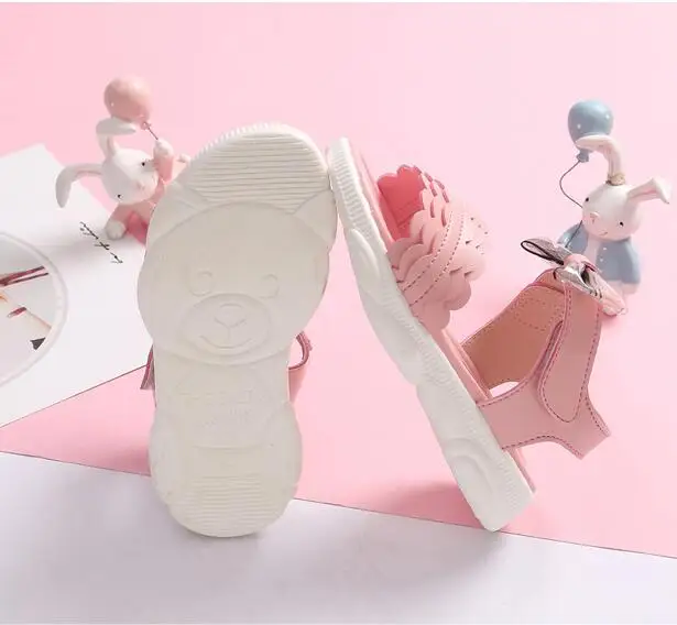 Сандалии для девочек летняя пляжная обувь с мягкой подошвой в Корейском стиле