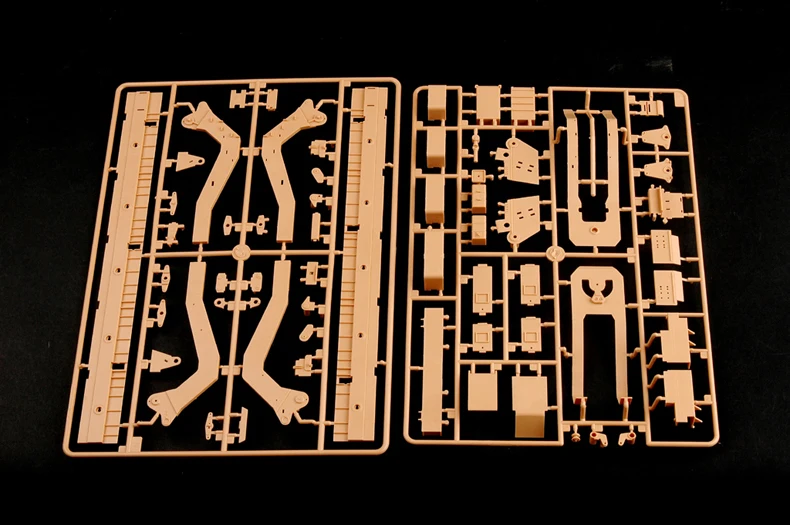Hobbyboss 1/35 85502 M1070 седельный тягач и полуприцеп M1000 HET модельный комплект автомобиля
