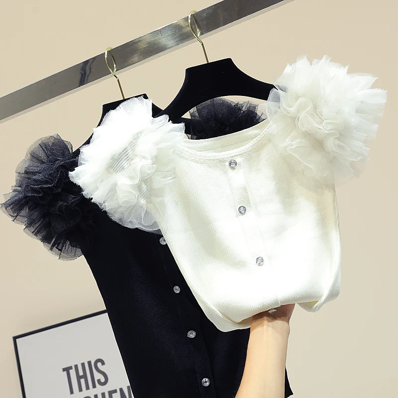 Рубашки MUMUZI 2019 бело розовые с оборками на рукавах тонкие облегающие