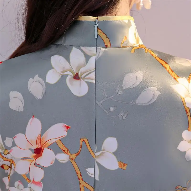 Новый 2018 китайское платье Cheongsam шелк Qipao Тан костюм короткий параграф ретро