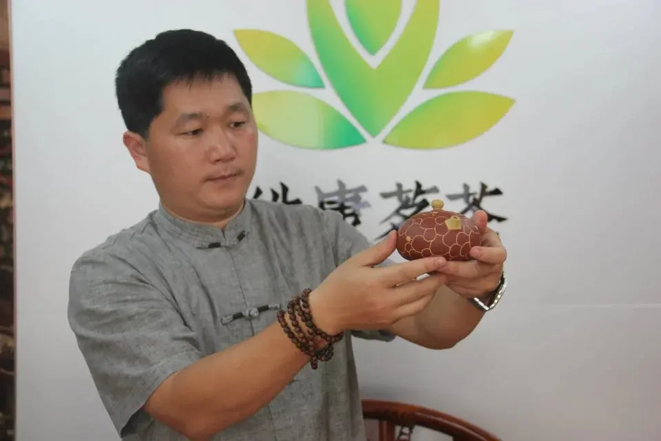 Чайный горшок Yi Xing из фиолетовой глины плоский Xi Shi руды и грязи сегментный чайник
