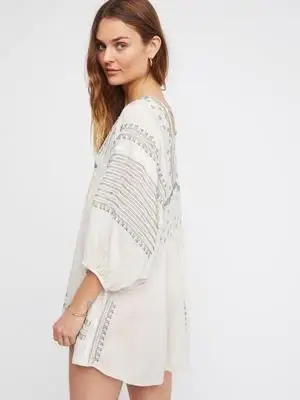 Женское мини-платье 2020 новое стильное белое платье с вышивкой сексуальное