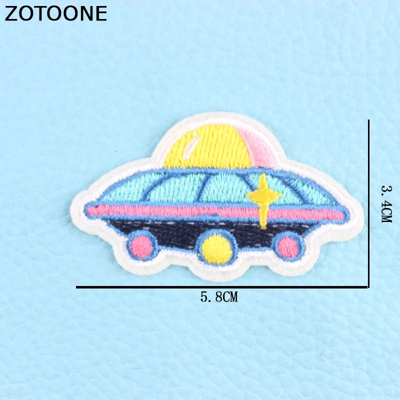 ZOTOONE инопланетянин звезда кошка нашивка с НЛО высокие пять значков вышитая аппликация швейная Железная на значке одежда аксессуары - Цвет: Лазерный