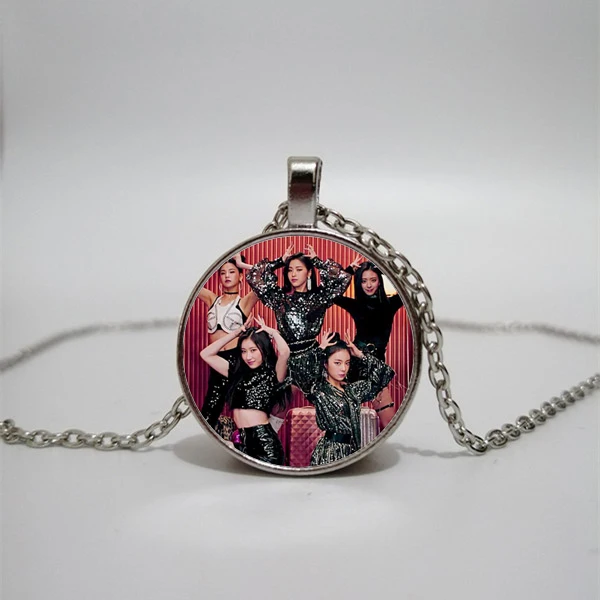 Itzy ожерелье новое женское с подвеской Корейская комбинация красоты стеклянные