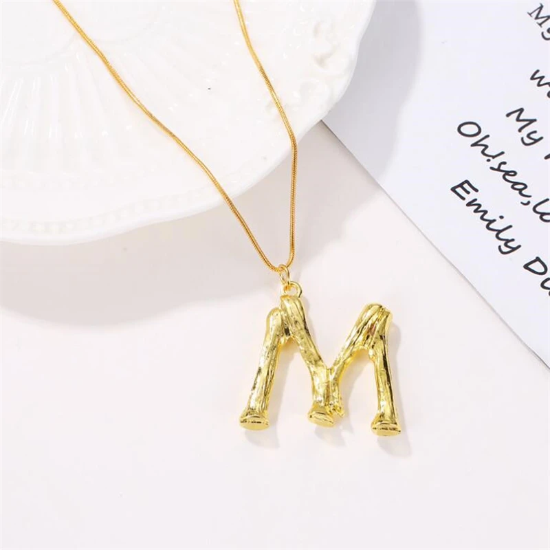 Женское колье чокер с 26 буквами золотистое ожерелье подвеской змеей и алфавита