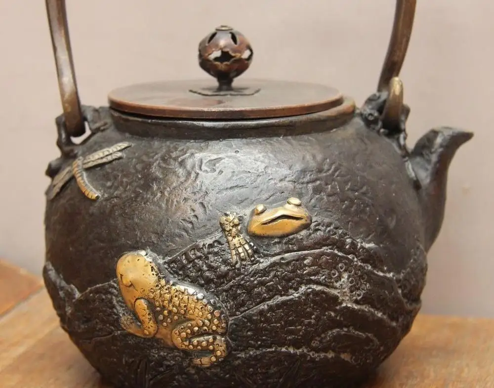 Archaic японский старый железный Серебряный позолоченный Стрекоза Лягушка Flagon