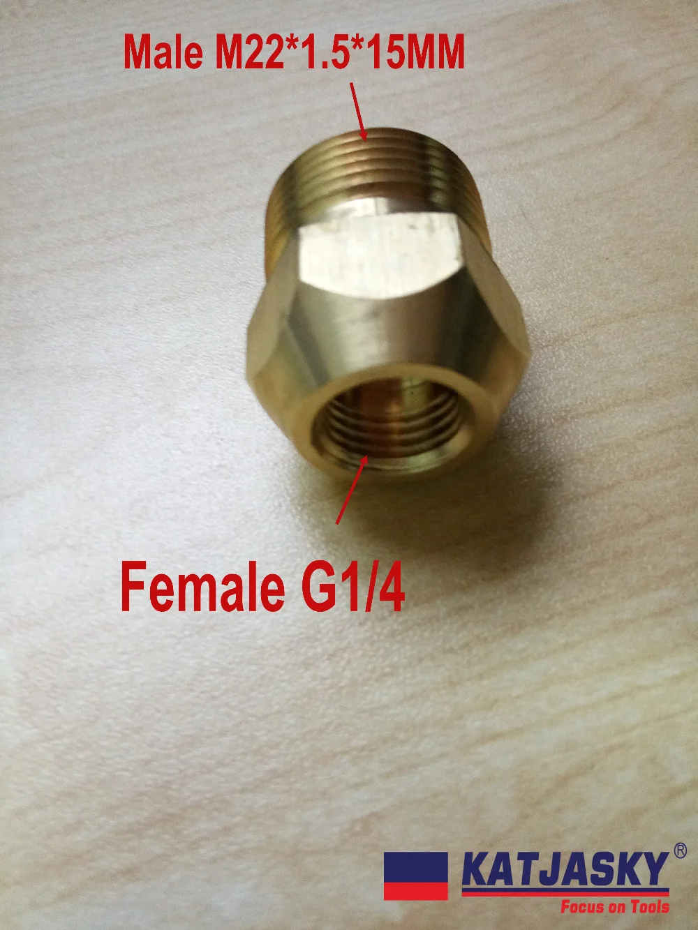 Соединитель шланга омывателя автомобиля один конец мама G1/4 другой наружная