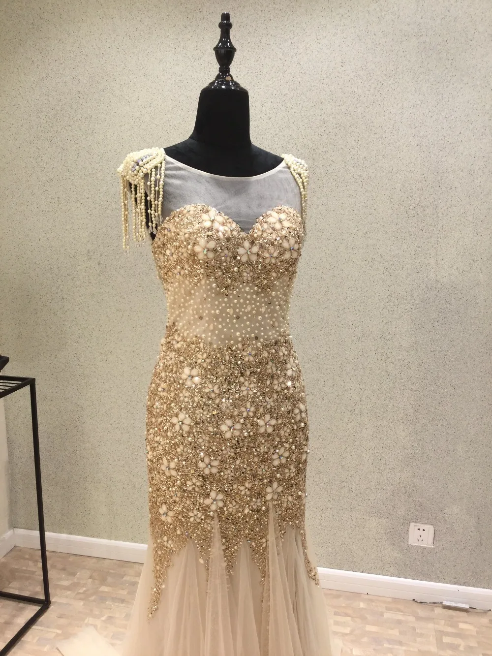 New Fashion Long Evening Dress 2020 Scoop Cap Sleeve Floor Length Beading Tulle Mermaid Prom Dresses Vestido de festa