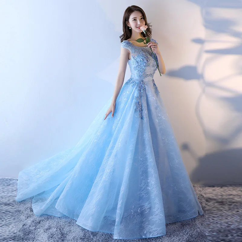 Вечернее платье модное милое светло синее кружевное с блестками длина до пола