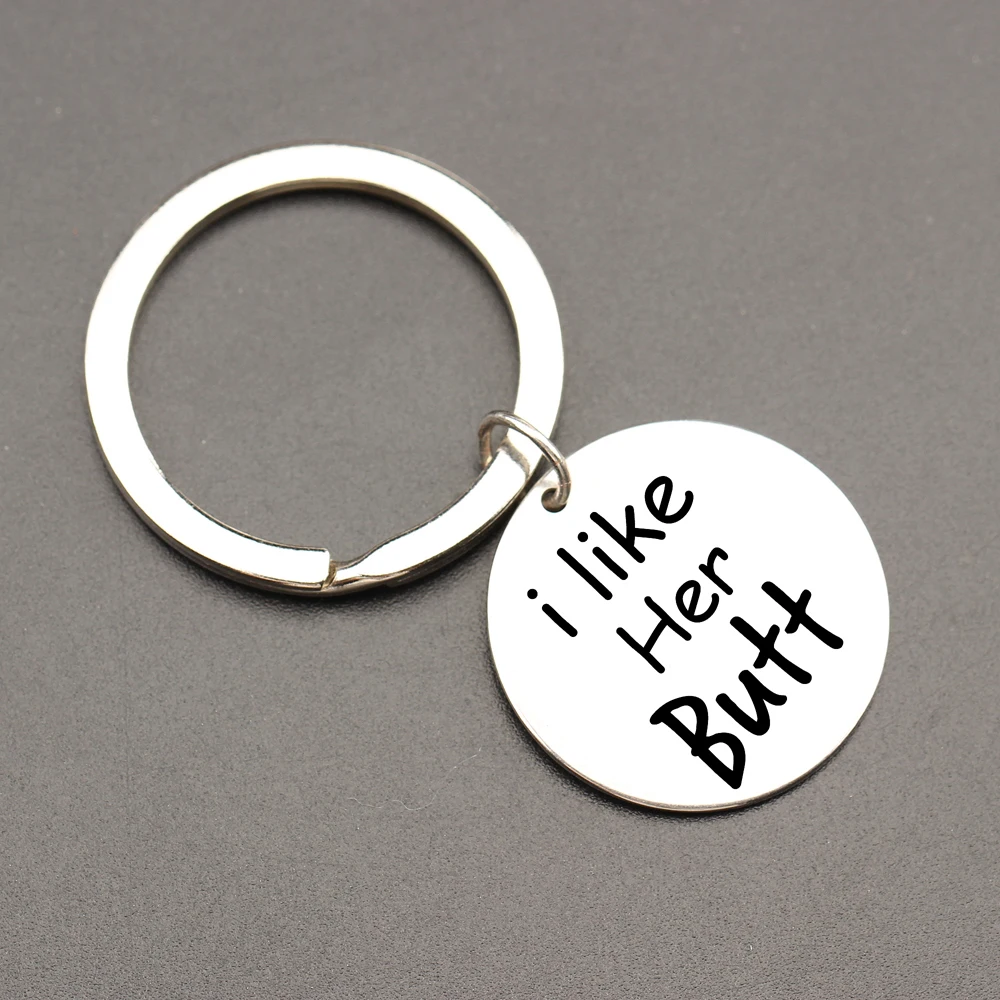 Подарок для парня/девушки брелок с гравировкой на заказ подвеской в виде ягодиц