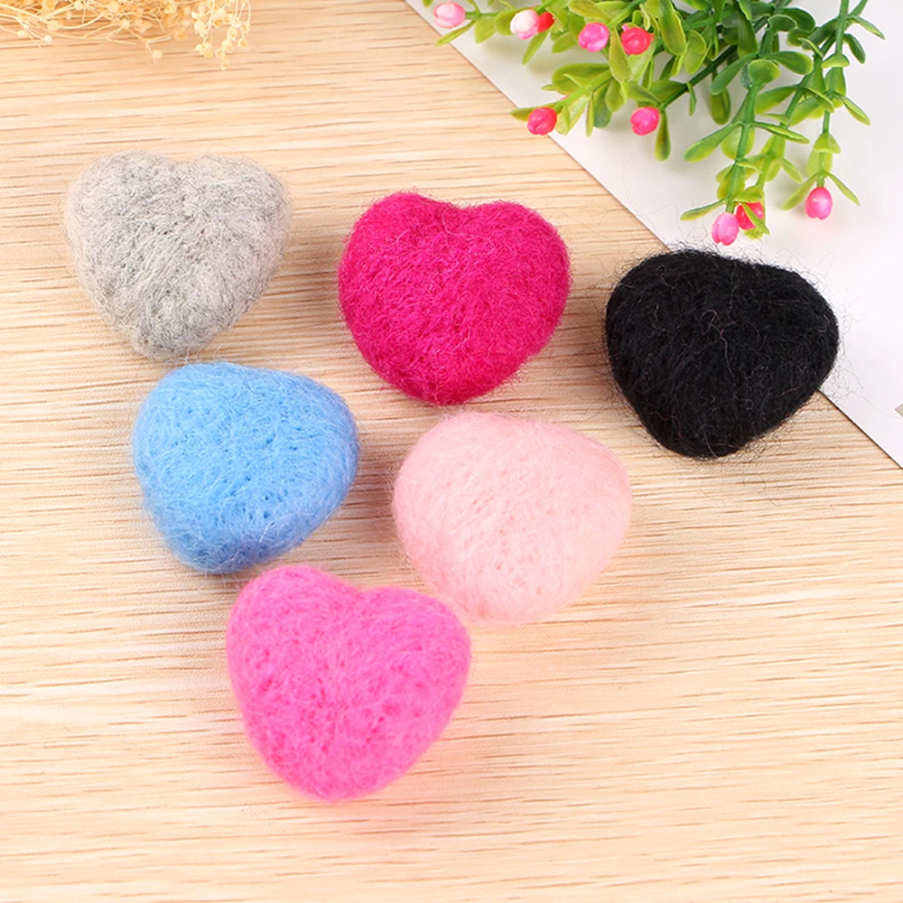 

Wool Felt 3D Heart Ball 40 mm 2 Pcs Diy Christmas Decoration For Rugs Jewelry Home Decor 100% Wool Handmade