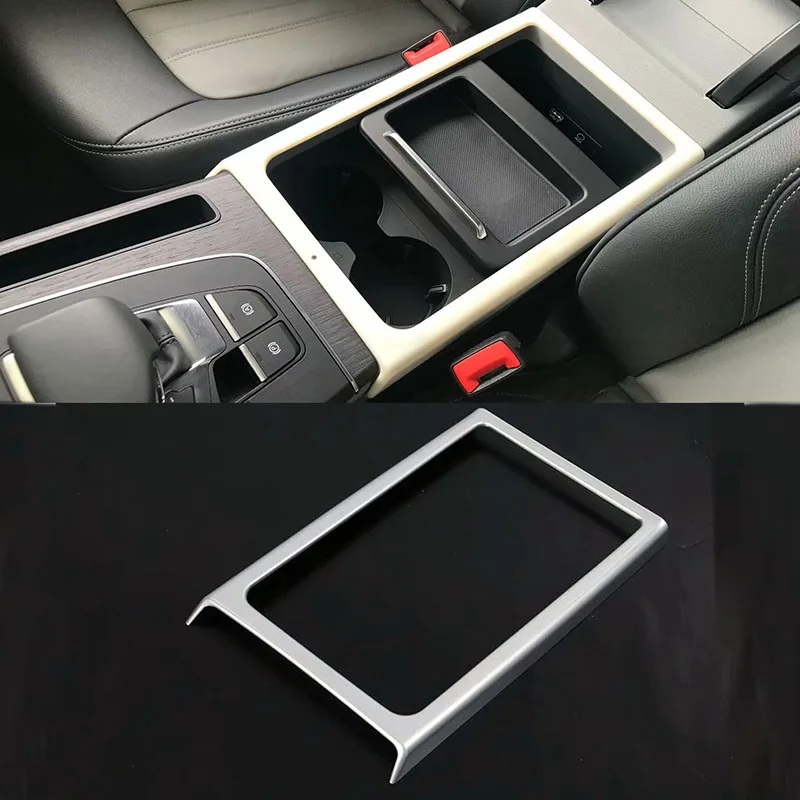 

Car Styling ABS Chrome Matte /Carbon fiber look Interior Armrest Box Front Water Cup Frame Cover Trim For Audi Q5 FY 2018 2019