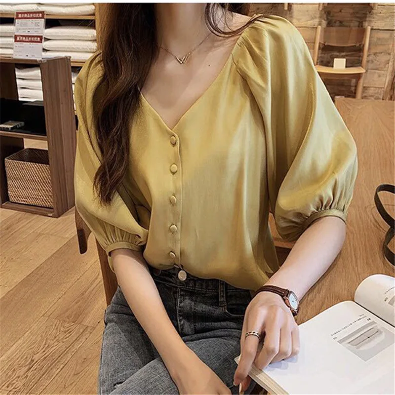 2019 Summer Women White Shirt Feminine Blouse Top Short Sleeve Casual V Collar OL Style Female Button Loose Plus Size Blouses |
