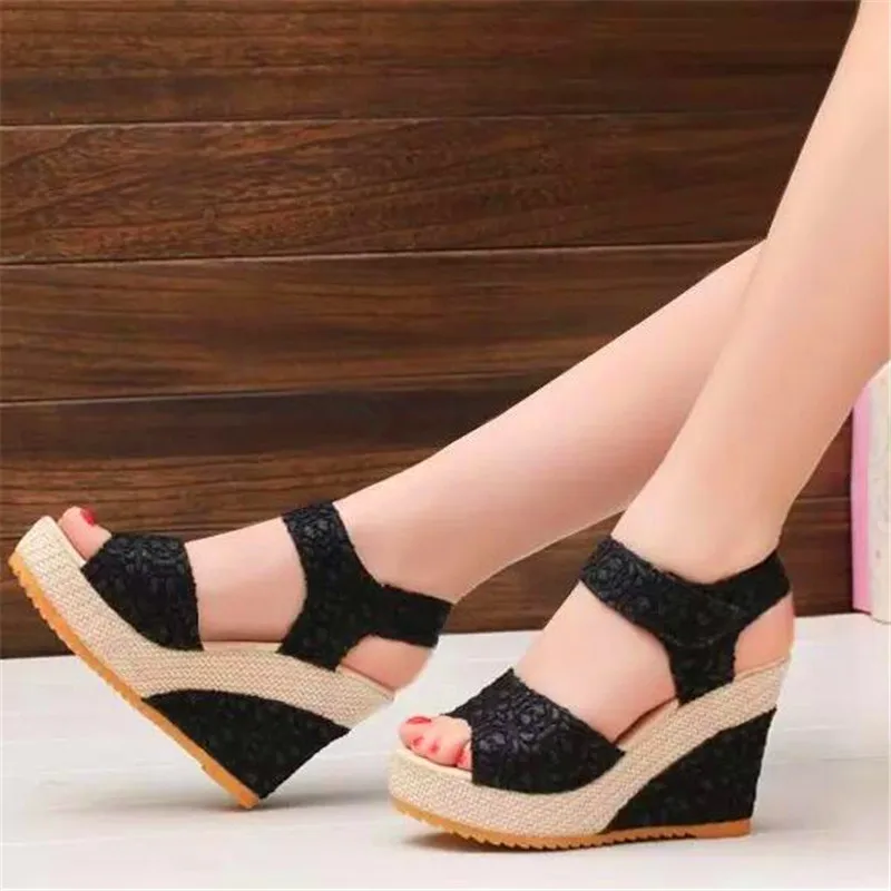 

2020 summer new wedge with fish mouth thick lace cake with female sandals