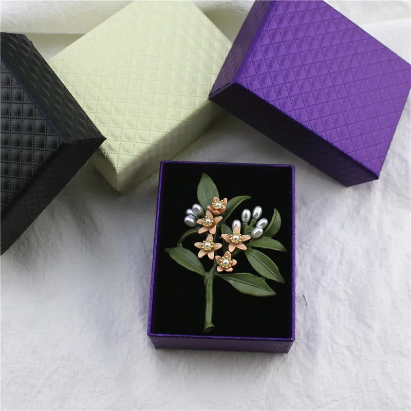 Дворцовая ретро брошь с имитацией жемчуга золотистого цвета золотым крестом
