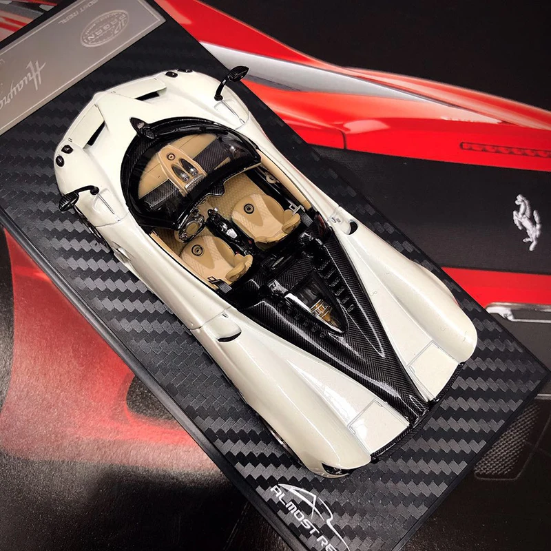 НОВАЯ литая металлическая модель 1/43 года, Pagani Wind Son, модель суперкара, игрушки для детей
