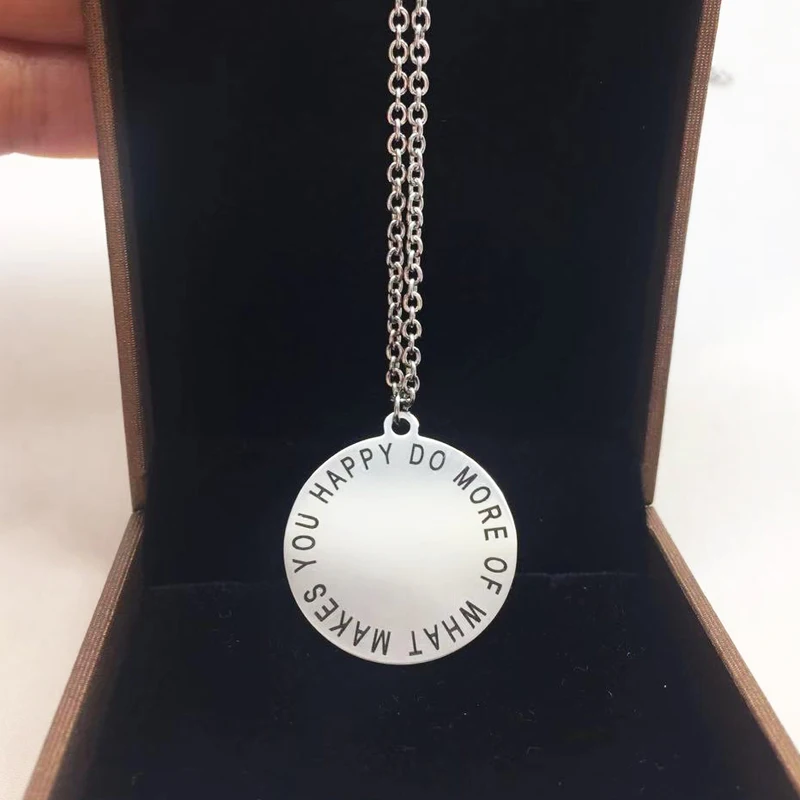 Ожерелье с подвеской в виде диска, новейшая Подвеска из нержавеющей стали с надписью «DO MORE OF WHAT YOU HAPPY», ювелирные изделия YP6969