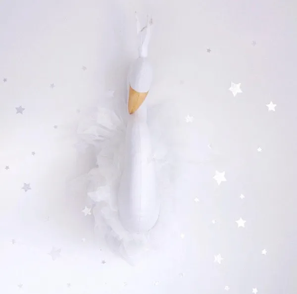 white hanging Гвоздь+ корона Лебедь на стену, кукла INS, кружевная лошадь, единорог, для маленьких детей, комфортный подарок, игрушки, кролик, спящий, мягкая плюшевая подушка - Цвет: white hanging