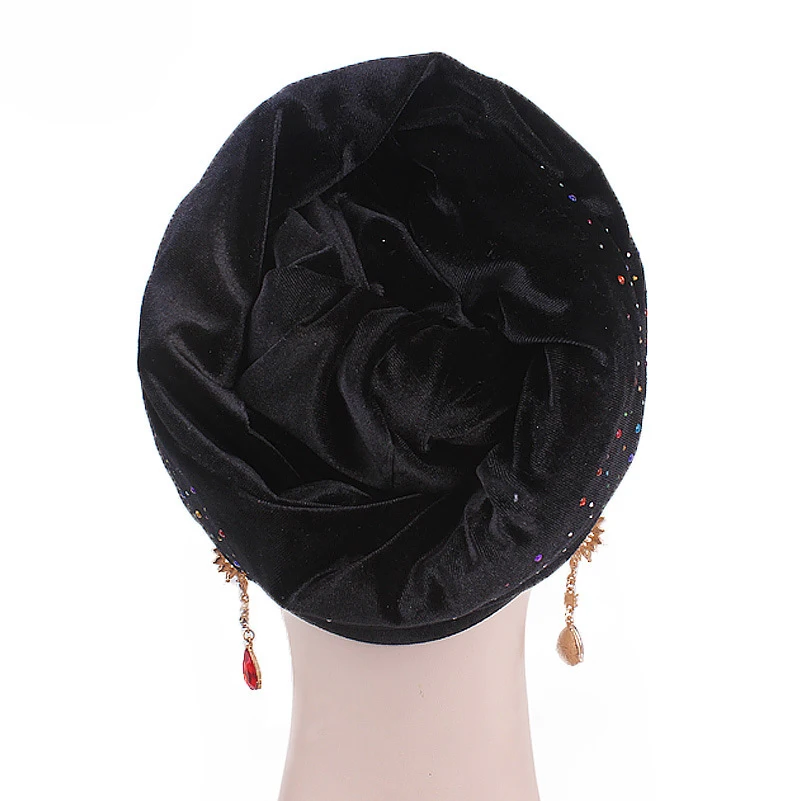 Женские дизайнерские инкрустированные Стразы однотонные шапки и шапочки в