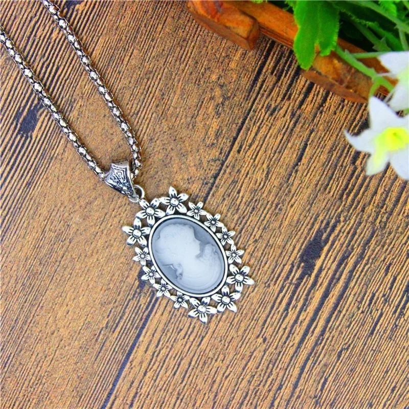 Lady Queen Cameo Pendant Necklace Vintage Hollow Flower For Women Antique Silver Plated Fashion Jewelry | Украшения и аксессуары