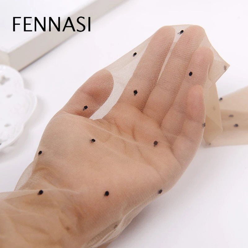 Женские тонкие пикантные нейлоновые дамские колготки FENNASI белые жаккардовые в