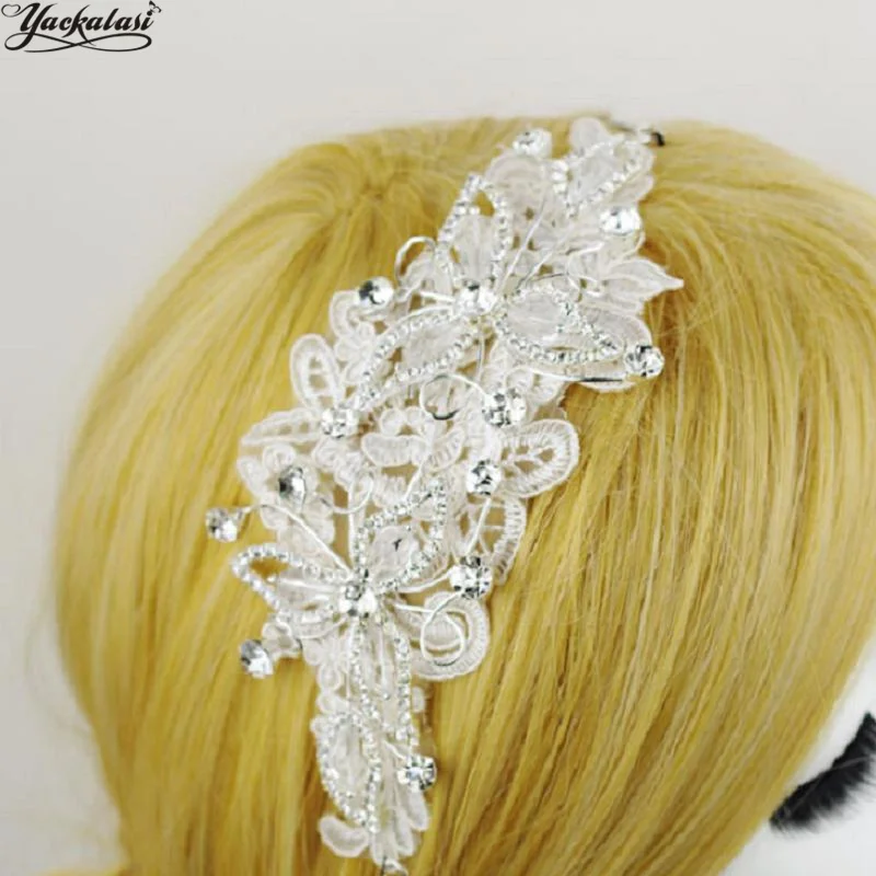 

YACKALASI Bride Wedding Crystal Floral 3D Princess White Floral Trims Veils Diamond Hairpin 18*6cm