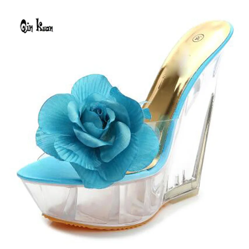 blue Бренд "Qin kuan" Для женщин Красивые туфли принцессы пикантные прозрачные босоножки; туфли на танкетке; новые женские туфли; сандалии, украшенные цветами; обувь для вечеринок; большие размеры 34-40 Размеры - Цвет: blue