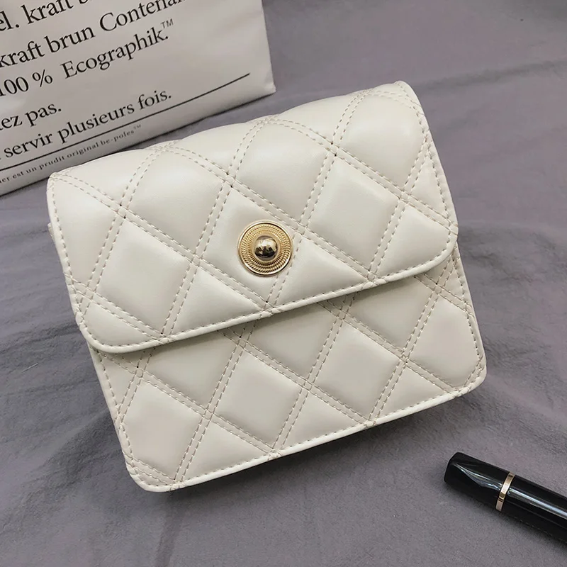 Женская кожаная сумка на квадратном ремешке с цепочкой маленькая квадратная 2019 |