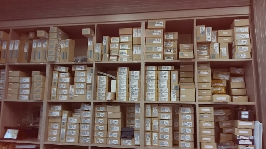 Оригинал новый с гарантией на один год|plc output|plc transformerplc logic |