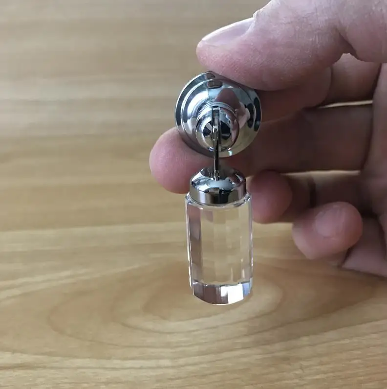 Прозрачные цилиндрические ручки LCH со сверкающими кристаллами шкафа комода