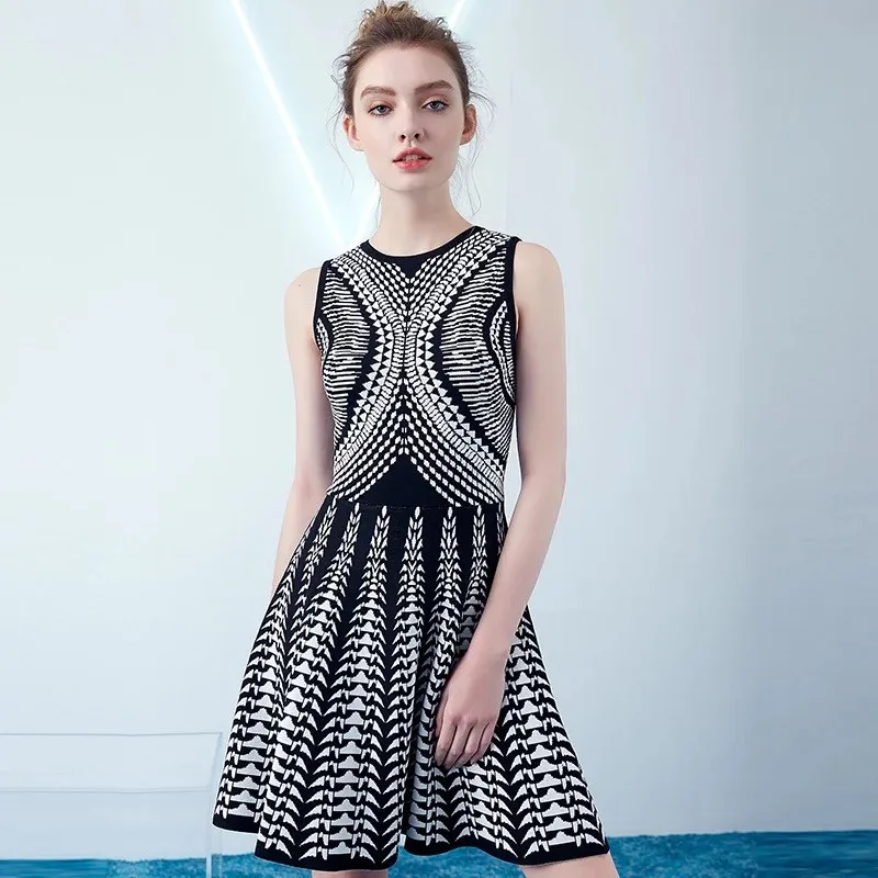 Женское жаккардовое платье А-силуэта Черное вечернее без рукавов 2019 | Женская