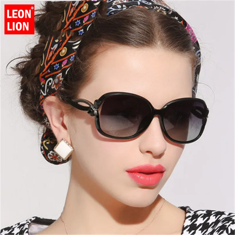 

LeonLion 2021 Butterfly Mirror Foot Sunglasses Women Plastic Oval Sun Glasses Luxury Travel UV400 Lunette De Soleil Femme