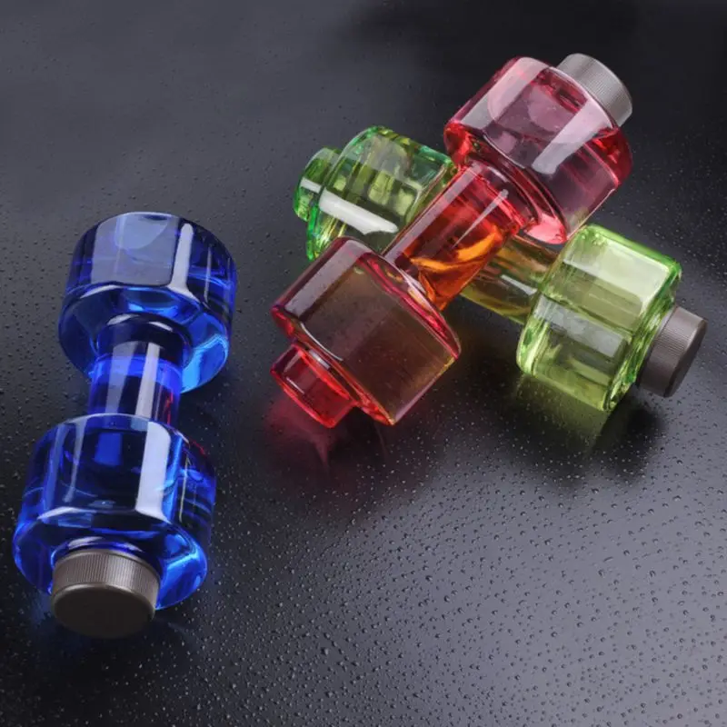 550 мл Пластиковые гантели большой емкости Спортивная бутылка для воды занятий