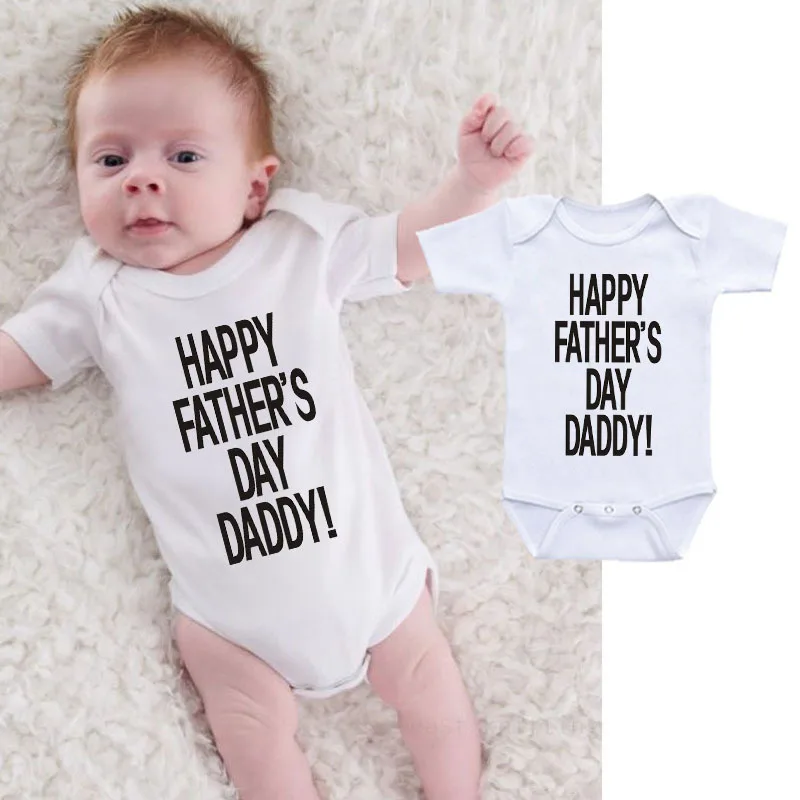 Детский комбинезон на возраст 0-24 месяца с надписью &quotHAPPY FATHER'S DAY&quot белый