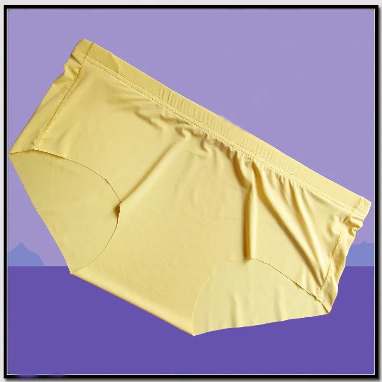 Мужские сексуальные трусы боксеры удобные бесшовные шелковые без швов нижнее