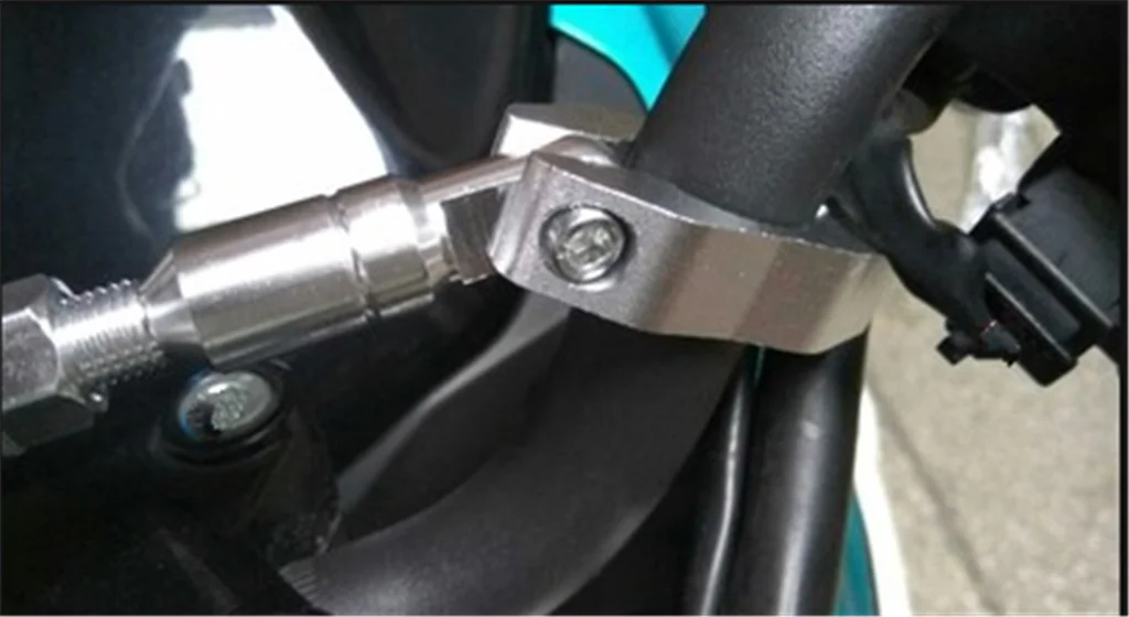 Мотоцикл модифицированный руль фиксированный стержень балансировочный