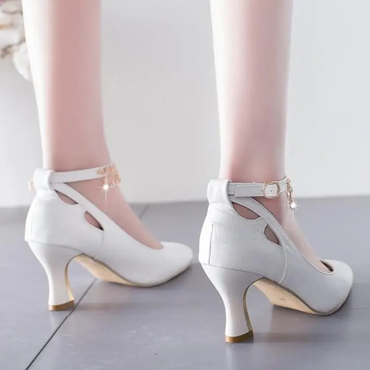 Женская обувь на высоком каблуке цвет розовый белый черный Туфли Мэри Джейн с