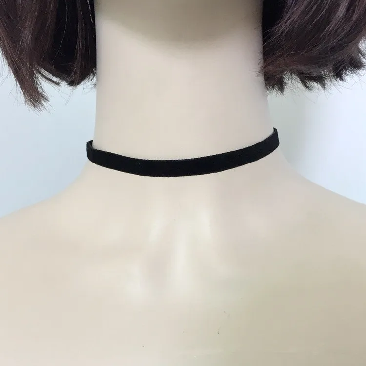 Женское бархатное ожерелье чокер массивное черное в стиле панк|jewelry silver necklace|necklace