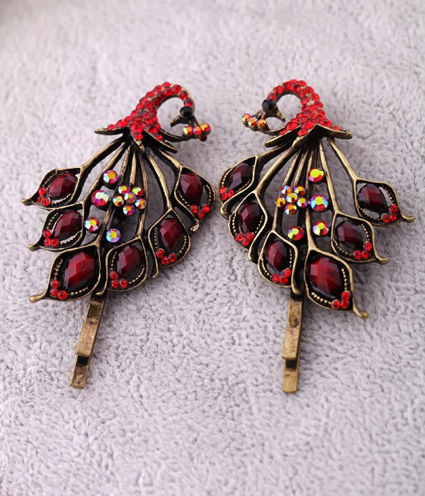 Женская Брошь в античном стиле