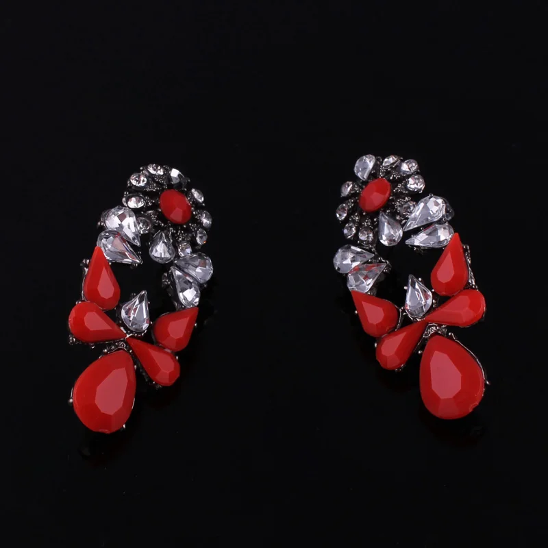 4 Цвета Новое поступление симметричные цветочные серьги со стразами Boho