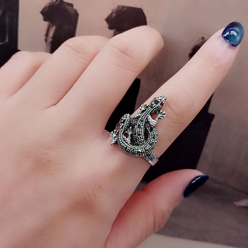 K гаджеты модные панк кольцо Черный Кристалл Rhinestone животное геккон Античный