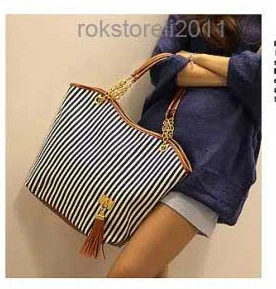 2019 модная женская уличная сумка с кисточками на застежке плечо сумки