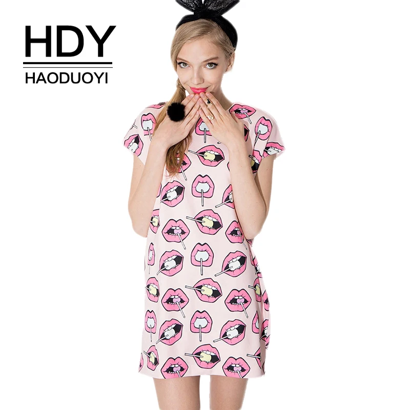 Женское мини платье HDY Haoduoyi розовое с принтом карамельных Kiss Повседневное на