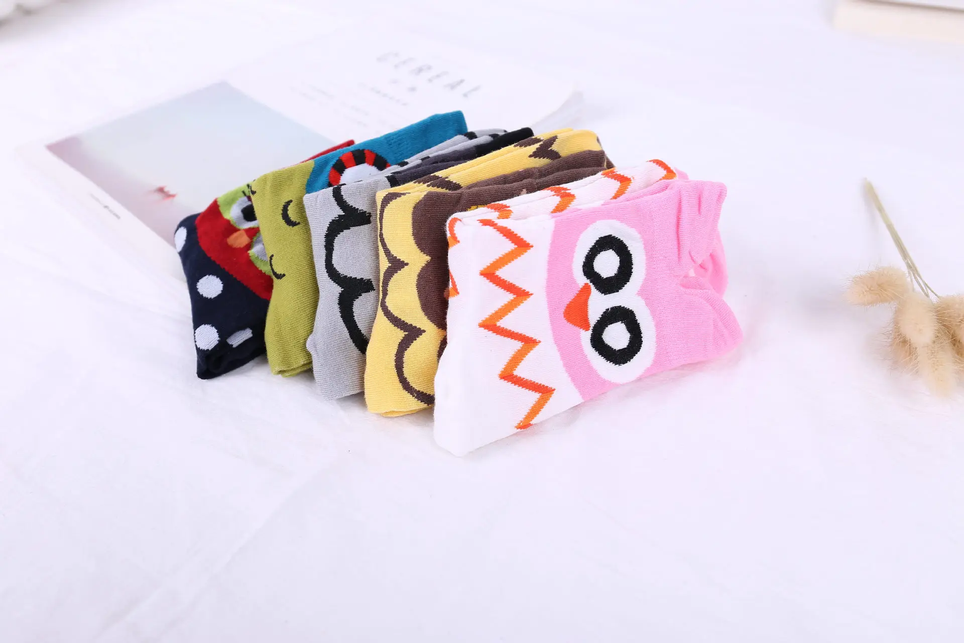 Hot Women's Funny Pattern Combed Cotton Crew Owl Socks Fashion Style Unisex Colorful Casual Ladies Wedding Socks NS9048