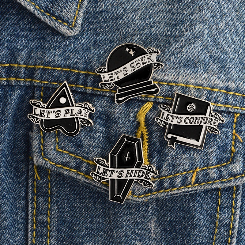 

4PCS/SET Black Crystal Ball Magic Book Coffin Heart Pin Set Brooch Badge Backpack Bag Jacket Accessories Men Women Brooch