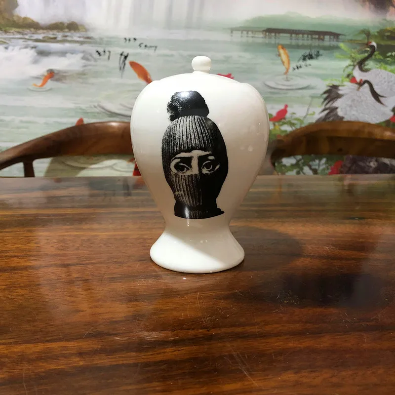 Орнамент Fornasetti ремесла декоративная керамика Fornasetti канистра фарфор Fornasetti хранения Jar домашний декор - Цвет: E