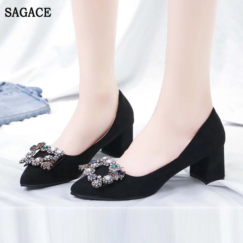 SAGACE/элегантные женские туфли на квадратном каблуке с острым носком украшенные