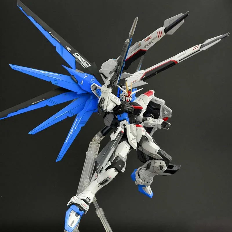 Аниме хобби MG 1/100 Страйк Фридом Gundam Ver 2 0 модель синего робота горячие детские