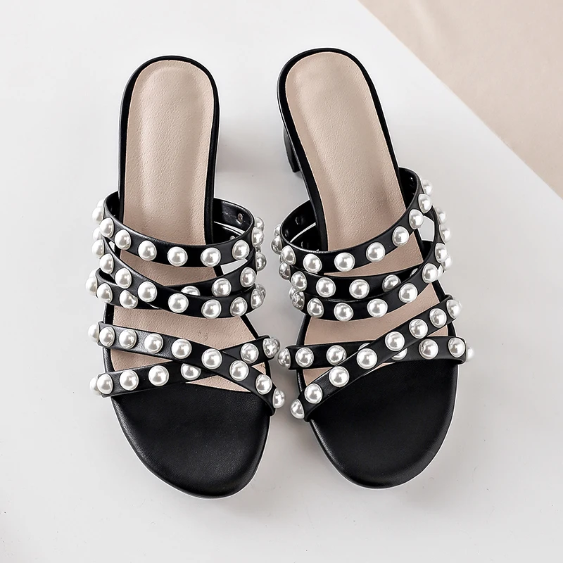 Женские шлепанцы с бусинами Модная элегантная Летняя обувь на среднем каблуке